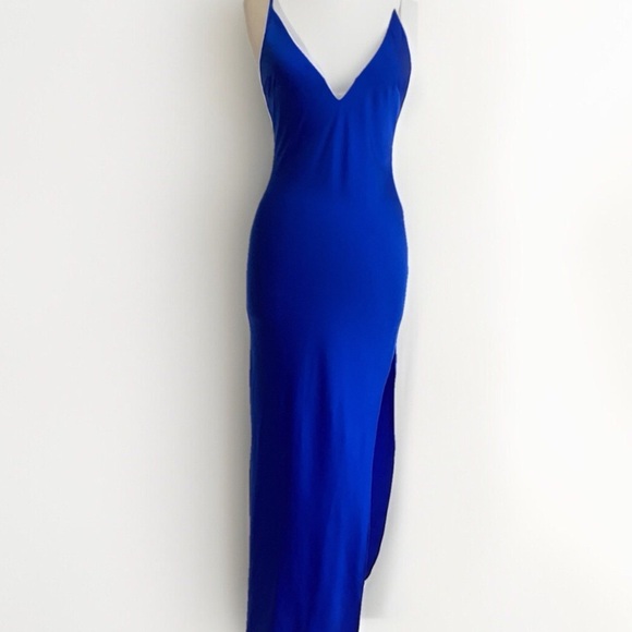 Silk Maison Sapphire ALT  To ASO Elena  VD Spaghetti strap Silk Maxi Dress Med - Picture 1 of 14